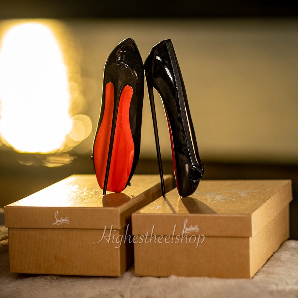 Louboutin Ballerine Ultima. Located in 🇦🇺 please read description. Size 37 - Picture 10 of 16